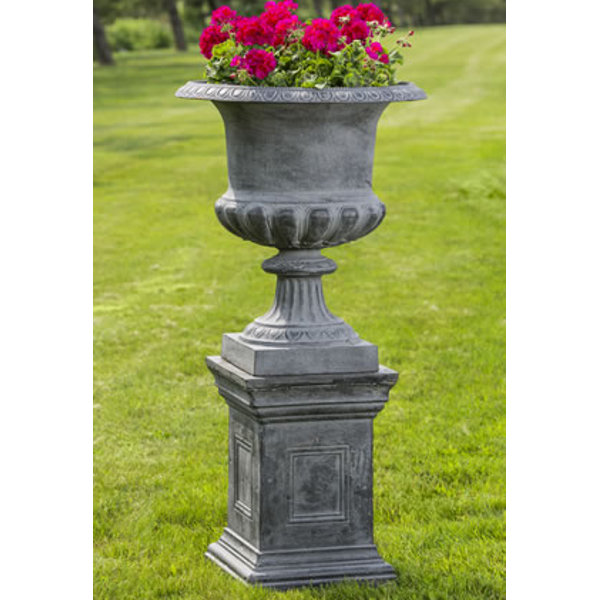 7231444 Barnsley Urn on 7241385 Daventry Pedestal-Lead