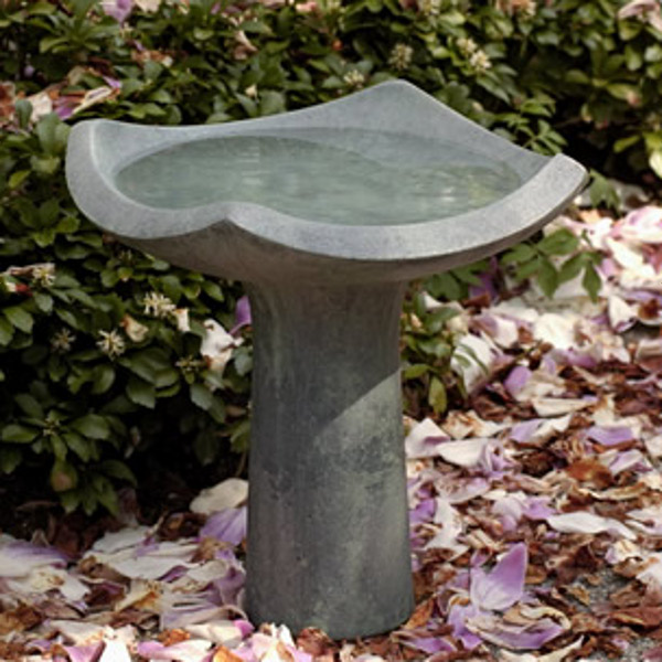 B-107 Oslo Birdbath