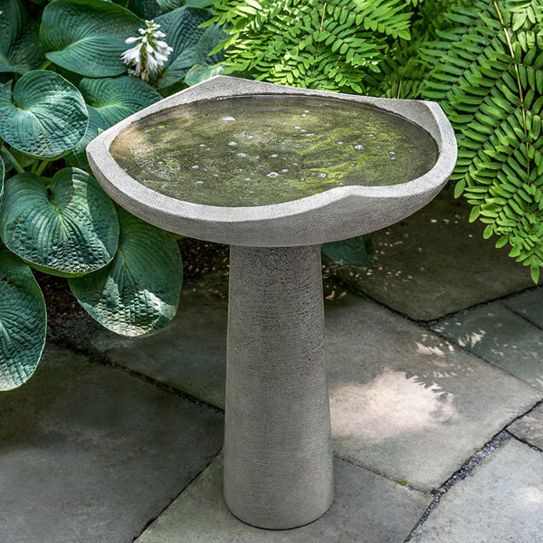 B-189 Oslo Birdbath, Medium