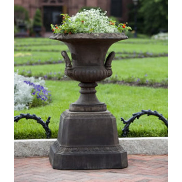 P-528 Smithsonian L’Enfant Urn on PD-179 Smithsonian Egg and Dart Pedestal