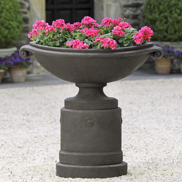 P-630 Medici Planter on PD-195 Medici Pedestal