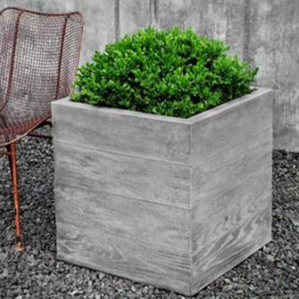 P-749 Chenes Brut Large Box Planter