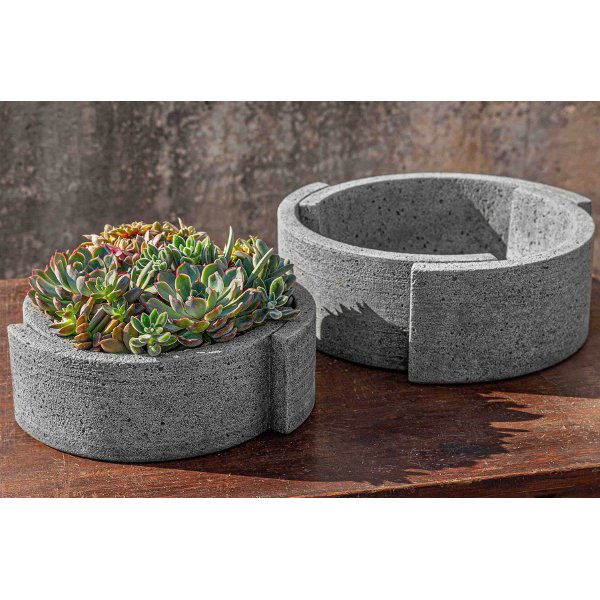 P-826 P-827 Low Concept Planters