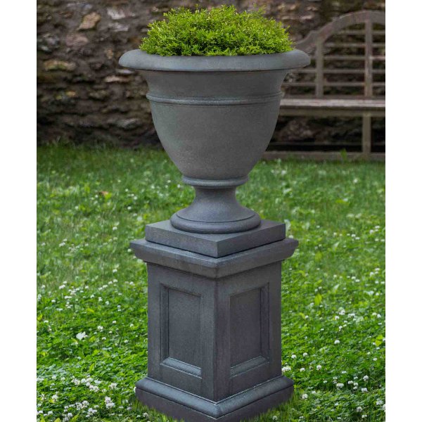 P-839 P-840 St James Urns