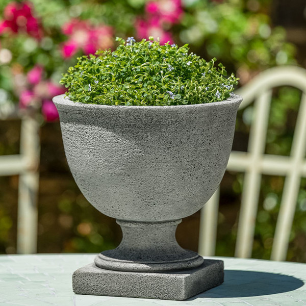 P-875 Hampstead Urn