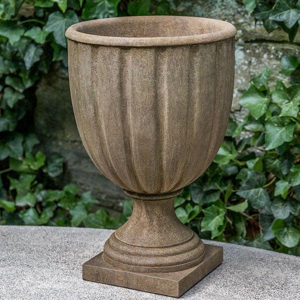 P-884 Kentfield Urn